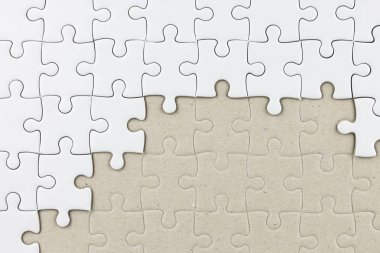 Arka plan olarak beyaz jigsaw puzzle