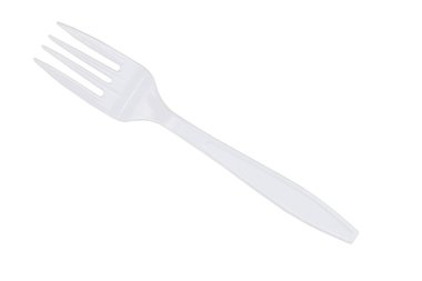 Beyaz arka plan üzerinde izole beyaz plastik çatal
