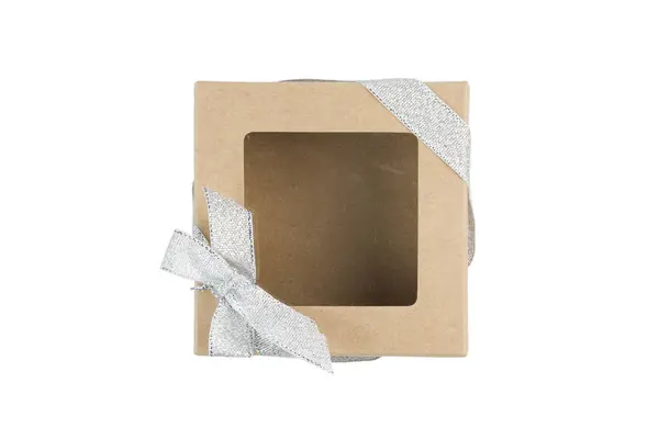 Коробка подарка на белом фоне. — стоковое фото