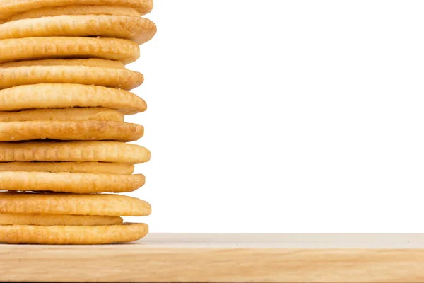 Queso crema de galleta aislado sobre fondo blanco. —  Fotos de Stock