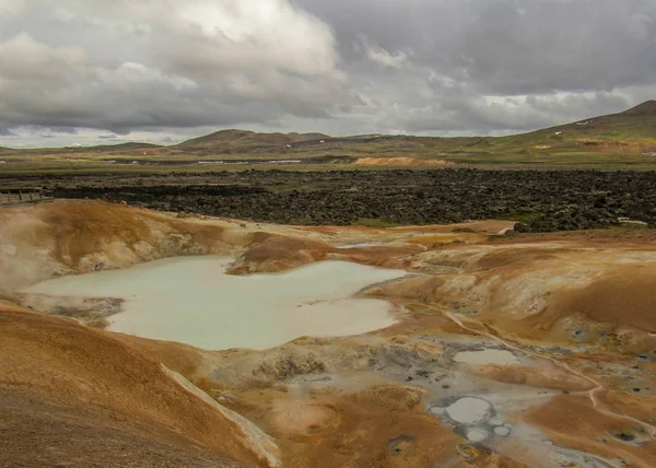 Ett Sulfuric Martian Landskap Leirhnjukur Geotermisk Undrar Het Sulfuric Lera — Stockfoto