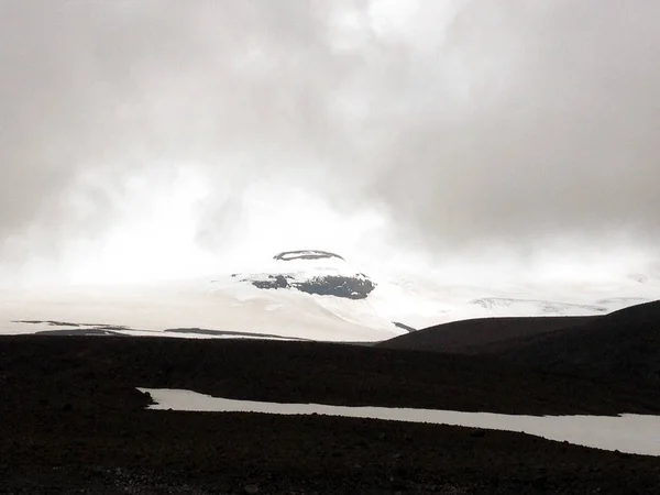 Langjokull Glacier Witte Sneeuw Zwarte Rots Berg Contrasten Van Ijslandse — Stockfoto