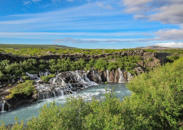 Красивые Необычные Природные Явления Лава Падает Hraunfossar Azur Воды Просачиваются — стоковое фото