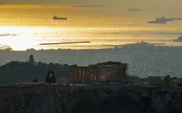 Cityscape Beautiful Athens City Mount Lycabettus Showing Acropolis Pantheon White — Stock Photo, Image