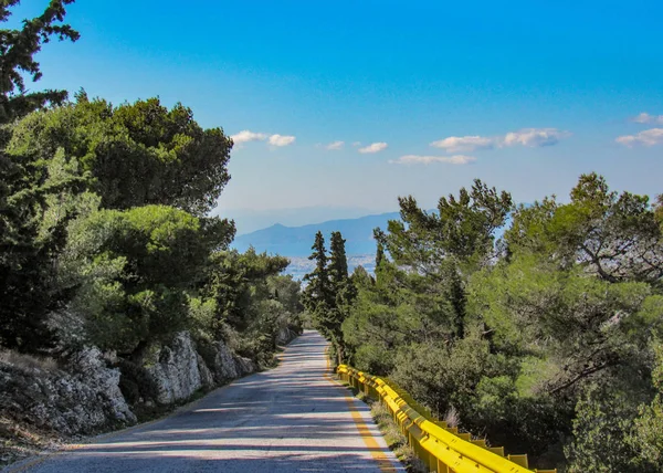 Boş Kırsal Yol Hymettus Dağı Arka Plan Atina Yunanistan — Stok fotoğraf