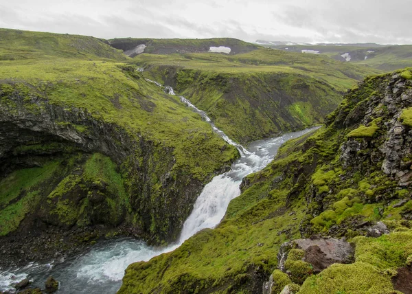 Prachtige Mossy Landschap Langs Skoga River Canyon Met Waterval Regenachtige — Stockfoto