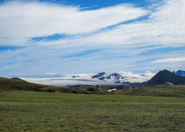 Scene Hvanngil Green Valley Volcanic Mountains Myrdalsjokull Ice Cap Katla — Stock Photo, Image