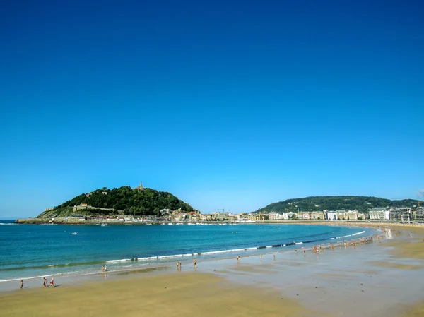 Krajina Slunné Hlavní Pláži San Sebastianu Baskicko Severní Pobřeží Zelená — Stock fotografie