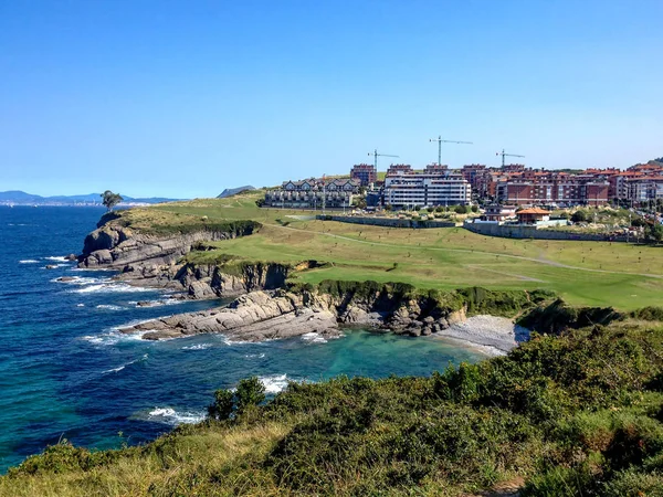 Costa Atlântica Rochosa Cidade Castro Urdiales Rota Camino Santiago Peregrinação — Fotografia de Stock