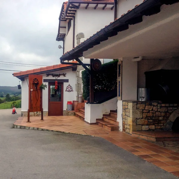 Hermoso Albergue Guemes Cantabria Ruta Del Camino Costero Santiago Peregrinación —  Fotos de Stock