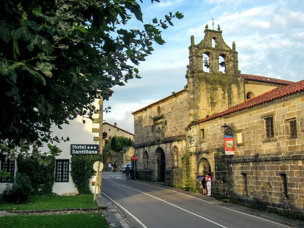 Kostel Santillana Del Mar Camino Del Norte Pobřežní Cesta Svatého — Stock fotografie