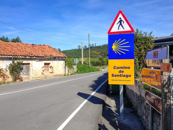 Señal Tráfico Camino Del Norte Largo Costa Camino Santiago Camino —  Fotos de Stock