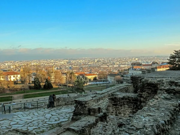 Antika romerska eran Theatre of Fourviere och Odeon på kullen Fourvière i Lyon, Rhône-Alpes, Frankrike — Stockfoto