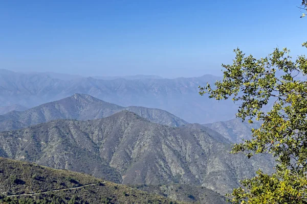 Mountain view Andes and Aconcagua vegetation on clear day in La — Stock Photo, Image