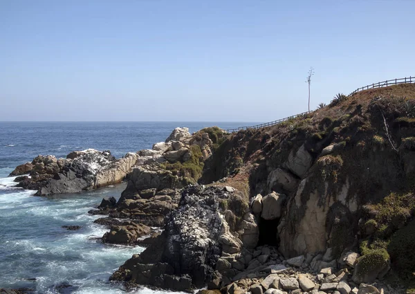 Roca Oceanica: Nature sanctuary on a small rocky promontory featuring observation areas — Stock Photo, Image