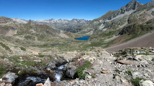 Lac Col Arratille Pirenejach Francuskich Górskie Jezioro Pobliżu Kaukazu Granicy — Zdjęcie stockowe