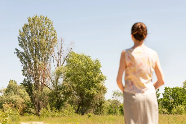 Woman Chignon Standing Close Country Road Kiev Ukraine Observes Trees — Stock Photo, Image