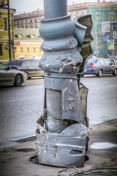 Streetlight Пост Знищений Автомобільної Аварії Вулиці Москва — стокове фото