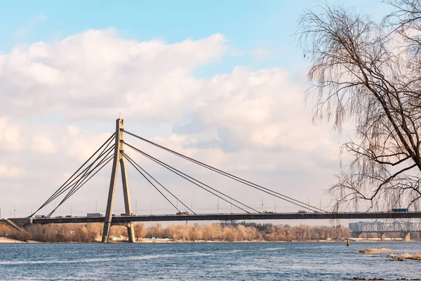 A ponte Pivnichnyi em Kiev — Fotografia de Stock
