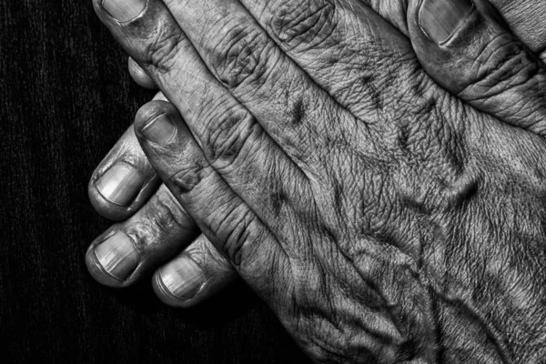 Las manos del hombre detalle — Foto de Stock