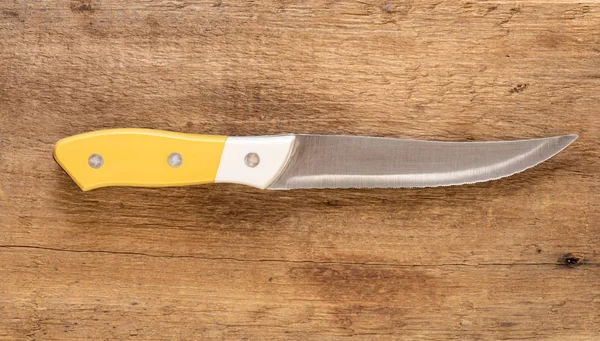 キッチンナイフ、黄色と白のハンドル付き — ストック写真