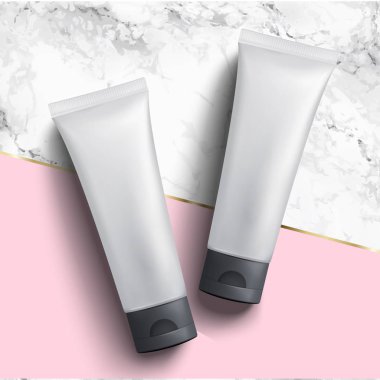 Mermer taş ve geometrik arka plan üzerinde üst görüş açısı, 3d illüstrasyon smear krem ile sahte boş kozmetik tüpler seti