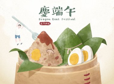 Bambu buharlı lezzetli zongzi, üzerinde minyatür bir çocuk asılı, Duanwu Festivali ve 5 Mayıs 'ta Mandarin metninde yazılmış.