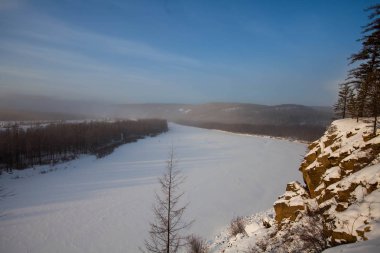 Kış sadece buz gibi aynı zamanda güzel,-40 C, bile, uyanış güneş, henüz harcanmış sis güzelliği görebilirsiniz
