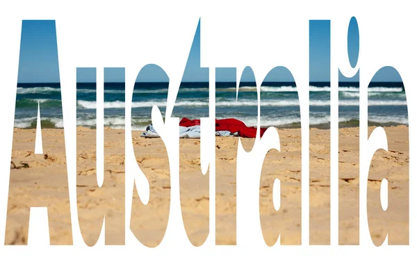 オーストラリアの象徴的なイメージで満たされた言葉オーストラリア ブライディビーチセントラルコーストNswヌーディストビーチで剥ぎ取られた服 ポスターやミームのための最良の使用 ギルサンスウルトラ太字フォントで白い背景に分離された横向きのフォーマット — ストック写真