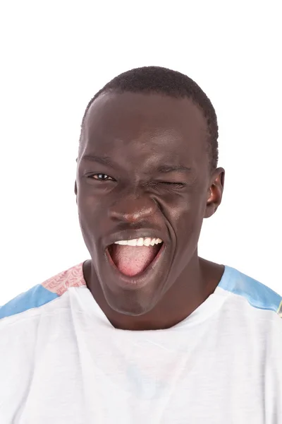 Ung Snygg Sudanesiska Man Ansikte Mot Kameran Vit Tshirt Winking — Stockfoto