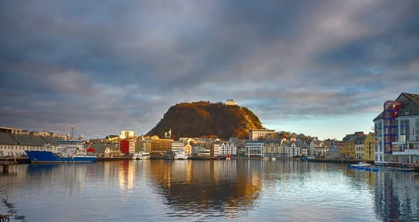 Montagna Aksla Nel Centro Alesund Norvegia — Foto Stock