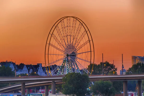 Grande Roue Foire Ludique Duesseldorf Allemagne Été — Photo