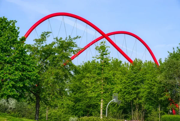 德国Gelsenkirchen的公园和一座桥 — 图库照片