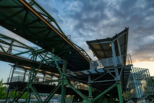 Almanya Daki Wuppertal Oberbarmen Terminal Stasyonu — Stok fotoğraf
