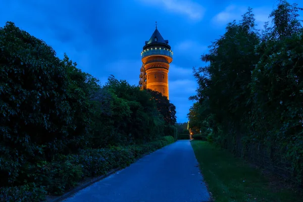 Torre Água Histórica Iluminada Muelheim Styrum Alemanha — Fotografia de Stock