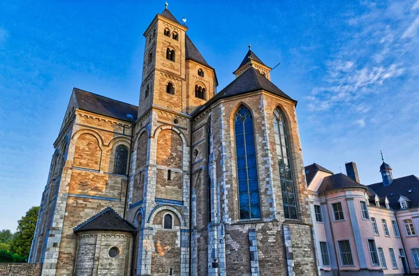 Historische Klosterkirche Knechtsteden — Stockfoto