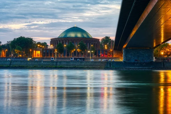 Concert Hall Bridge Dusseldorf — Stock Photo, Image