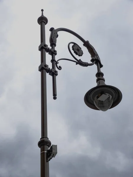 Уличная Лампа Оригинальной Формы — стоковое фото