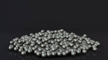 Bir yığın gümüş ve krom topları çok 3d render, küreler siyah yansıtıcı yüzeye dağılmış. Fütüristik arka plan, masaüstü ekran koruyucular, soyut kompozisyonlar için 3d illüstrasyon.