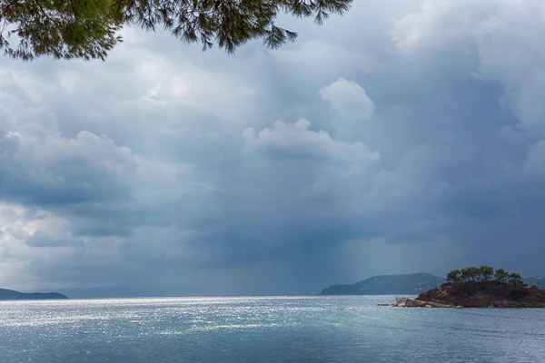 Güzel bir Yunan Adası panoramik görüntü