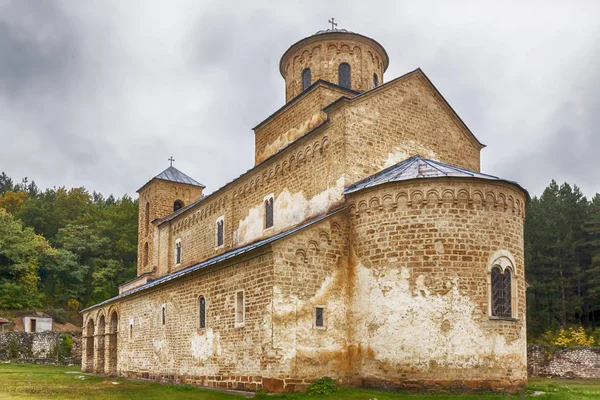 ソポチャニ セルビアのセルビア正教会の修道院 修道院に近いセルビア都市のノヴィ パザルの概要 — ストック写真