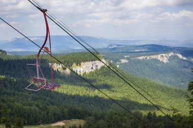Ski lift Jahorina dağ manzarası yaz aylarında Tarih