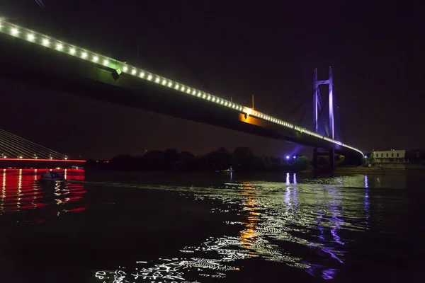 Puente Sobre Río Sava Por Noche Con Relámpagos Artificiales Belgrado —  Fotos de Stock