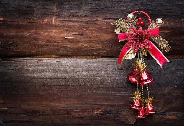 Jasny Czerwony Wystrój Boże Narodzenie Podłoże Drewniane — Zdjęcie stockowe
