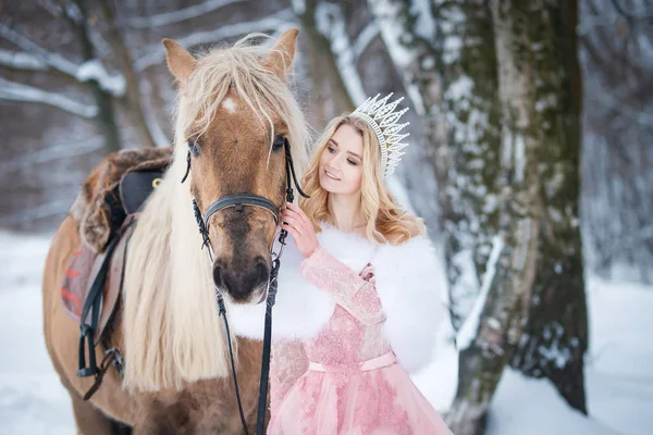 Princesse Couronne Avec Cheval Hiver Conte Fées — Photo