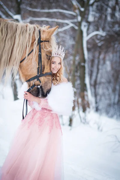 Reine Couronne Avec Cheval Hiver Conte Fées — Photo