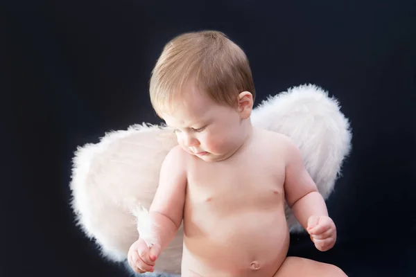 Beyaz Kanatları Tüy Melek Aşk Tanrısı Ile Erkek Bebek — Stok fotoğraf