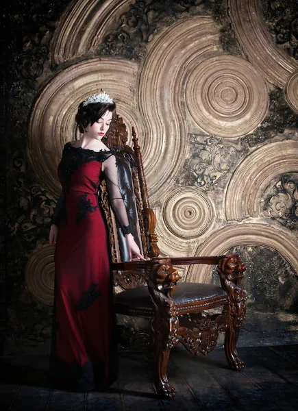 Queen Red Dress Sitting Throne Symbol Power — Stock Photo, Image