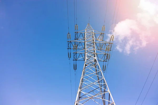 電力線 産業用電気塔 — ストック写真