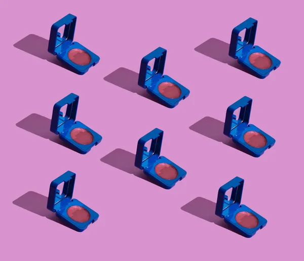 Viel Lidschatten Monochromer Lidschatten Blauer Verpackung Mit Spiegel Auf Rosa — Stockfoto